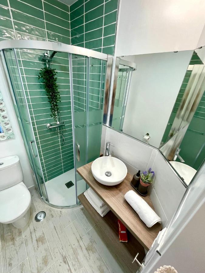 קדיז Gatu Premium Atico Caleta , Preferente Mayores De 25 Anos Y Familias מראה חיצוני תמונה