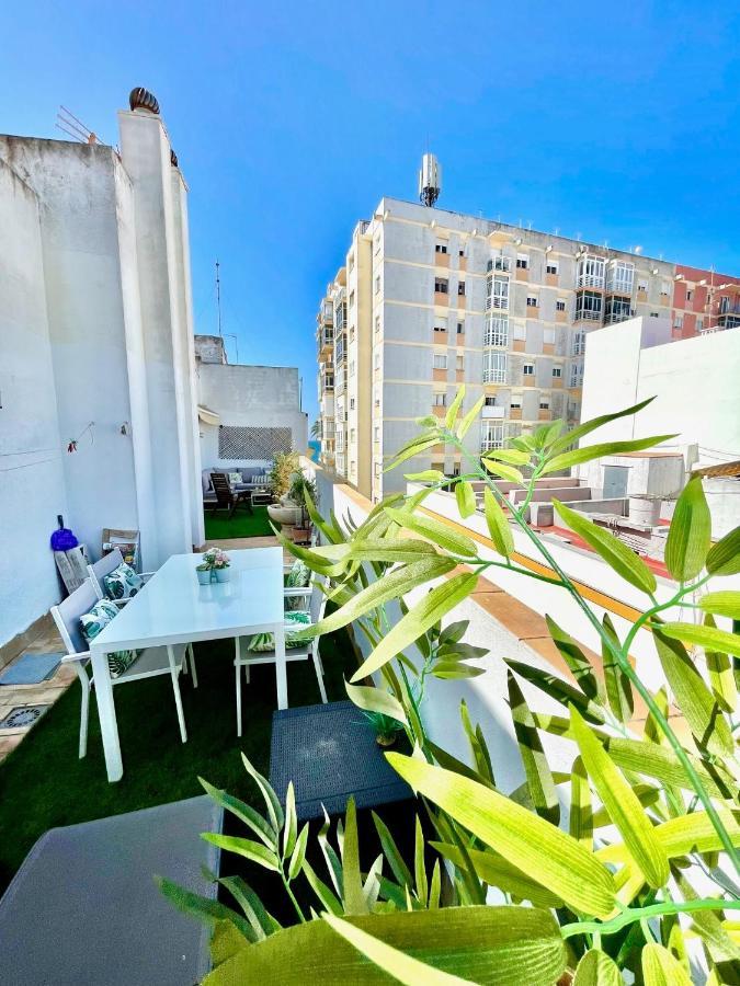 קדיז Gatu Premium Atico Caleta , Preferente Mayores De 25 Anos Y Familias מראה חיצוני תמונה